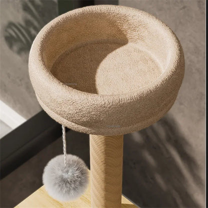 Mehrstöckiger Katzenbaum mit Hängematte