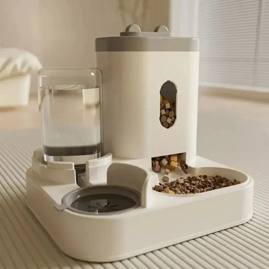 Automatischer Futter und Wasserspender