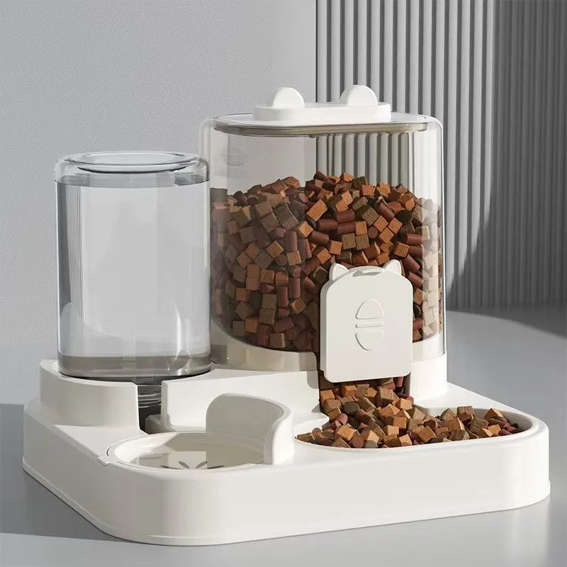 Automatischer Futter und Wasserspender